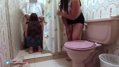 L'infermiera trova il dottore che scopa il paziente nel bagno dell'ospedale / PARTE 1 / NicoleLondrawer / Chiquicandy