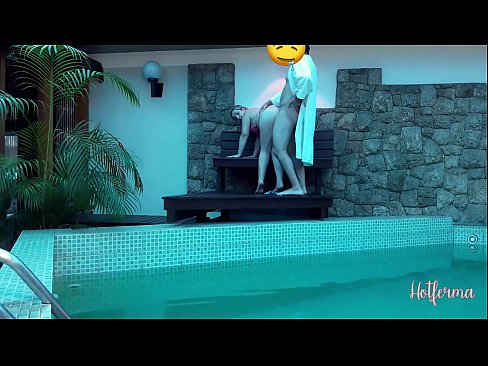 ❤️ Il capo invita la cameriera alla piscina, ma non poteva resistere a un caldo ☑ Video di sesso al it.domhudognika.ru ❌